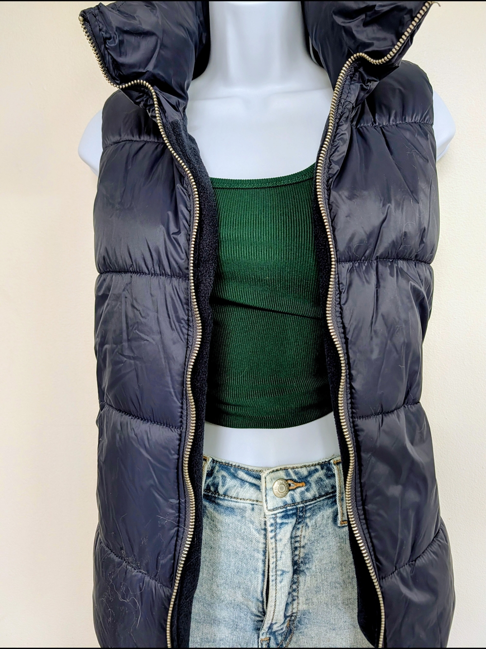 Old Navy Navy Quilted Sleeveless Puffer Vest
